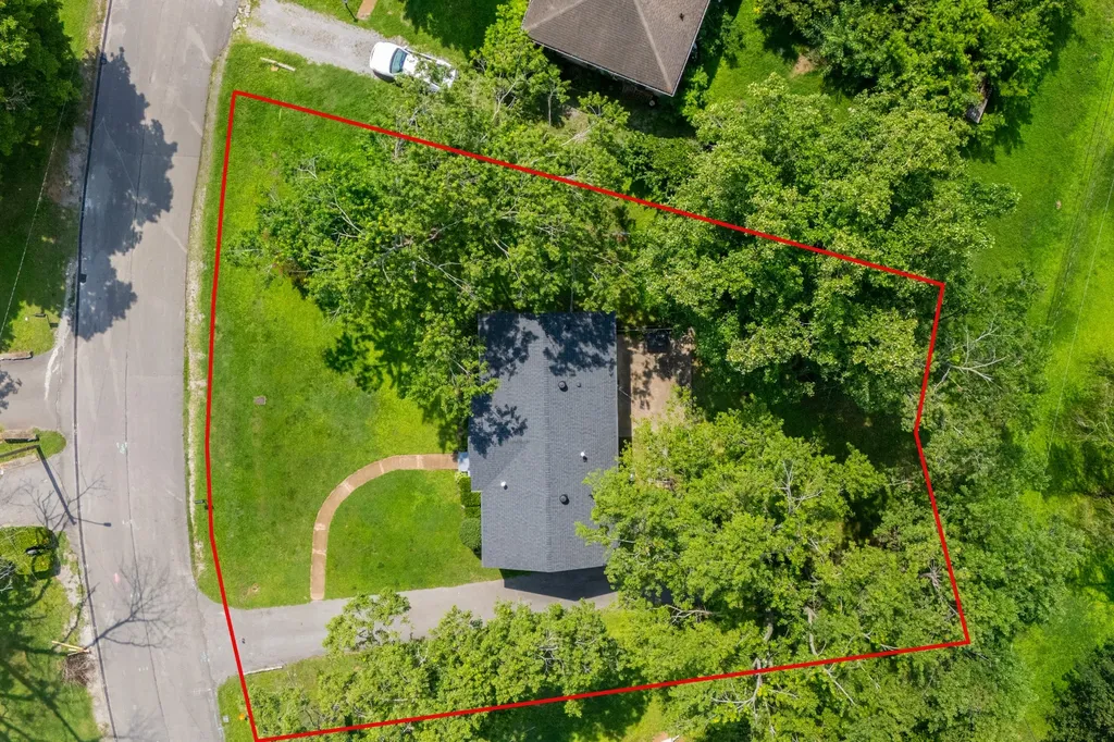 2437 Vale Lane Nashville TN 37214