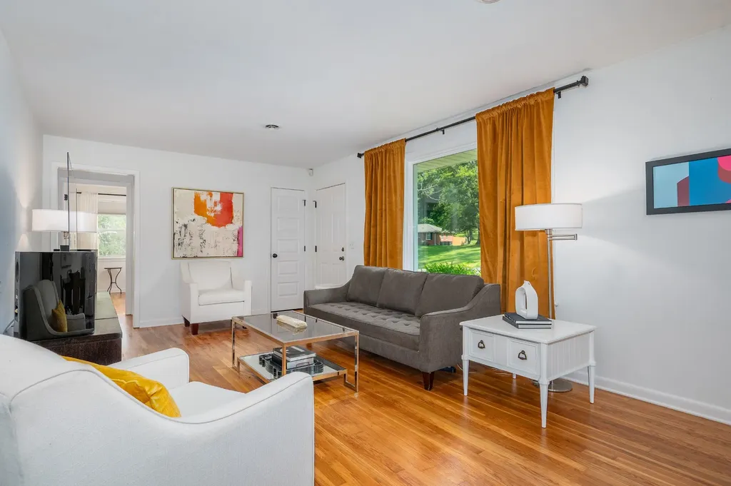 2437 Vale Lane Nashville TN 37214