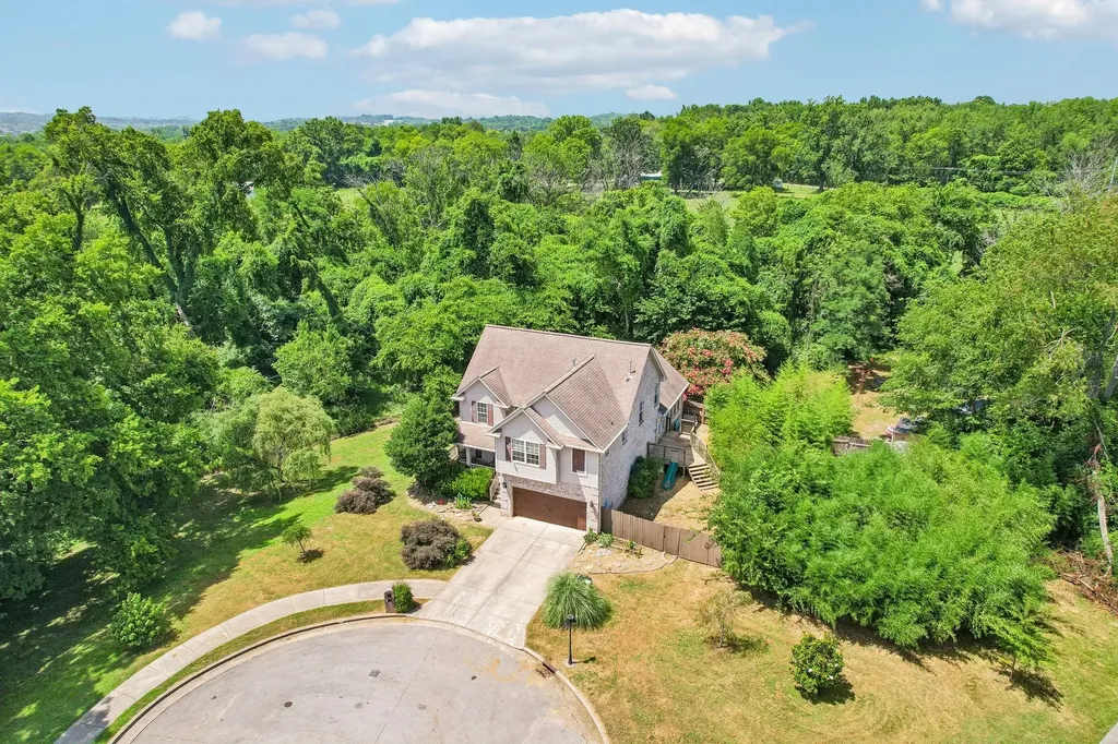 631 Keeton Avenue Old Hickory TN 37138