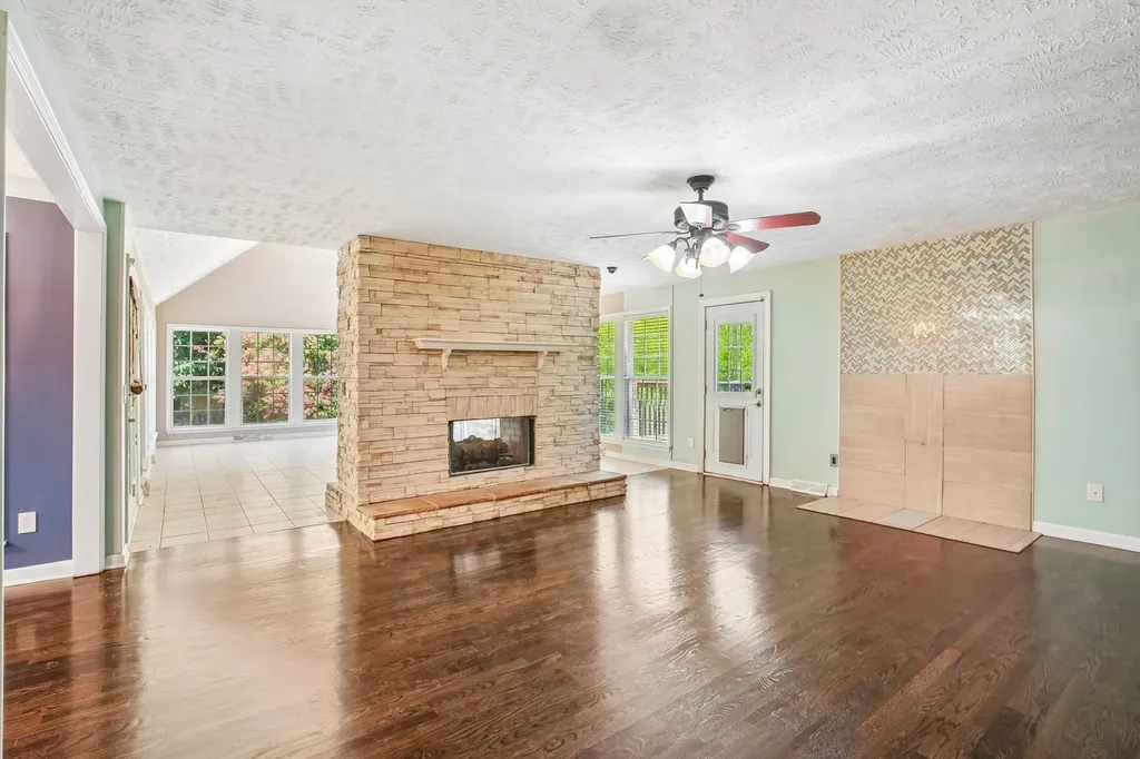 631 Keeton Avenue Old Hickory TN 37138