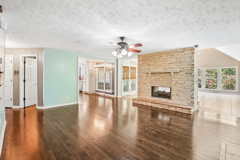 631 Keeton Avenue Old Hickory TN 37138