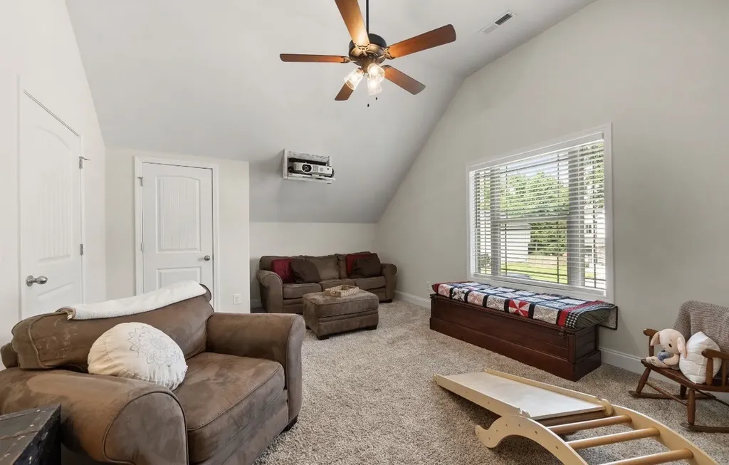 1328 Sussex Drive Clarksville TN 37042