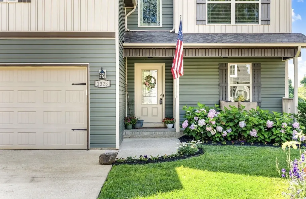1328 Sussex Drive Clarksville TN 37042