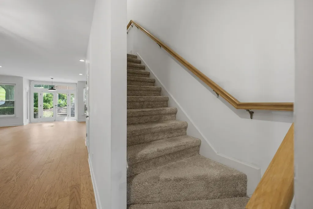 332 Ardsley Place Nashville TN 37215