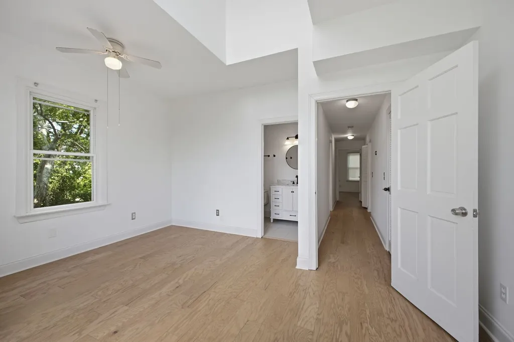 332 Ardsley Place Nashville TN 37215