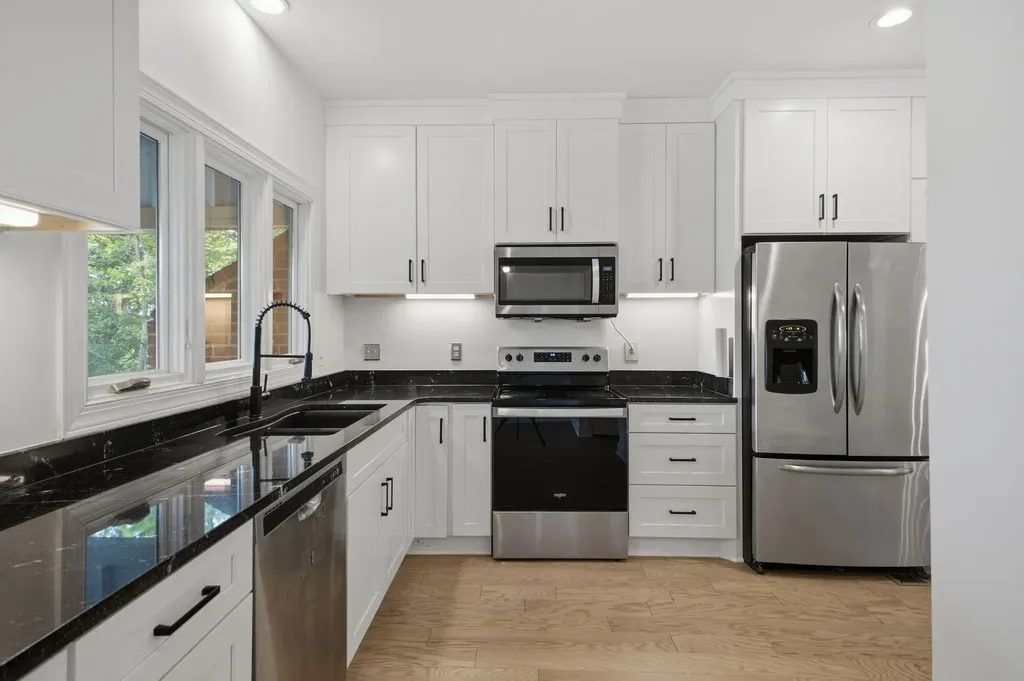 332 Ardsley Place Nashville TN 37215