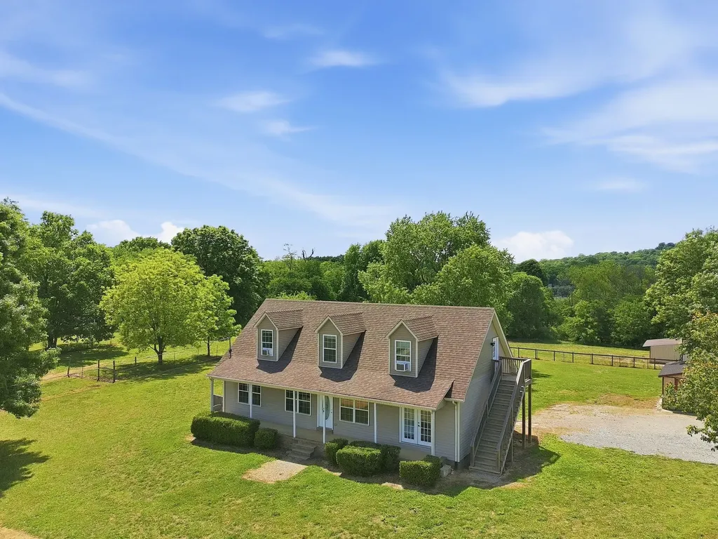 1167 John Sharp Road Columbia TN 38401