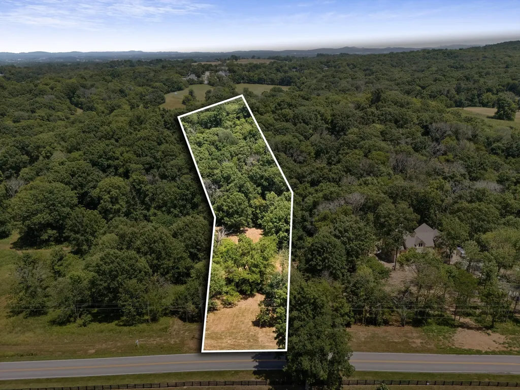 949 Palmer Road Lebanon TN 37090