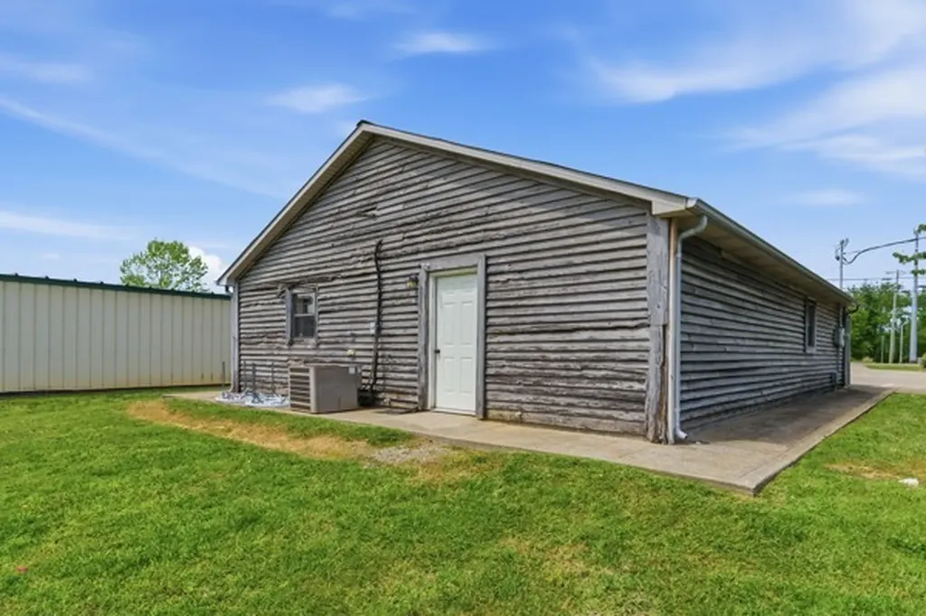 526 Dover Road Clarksville TN 37042