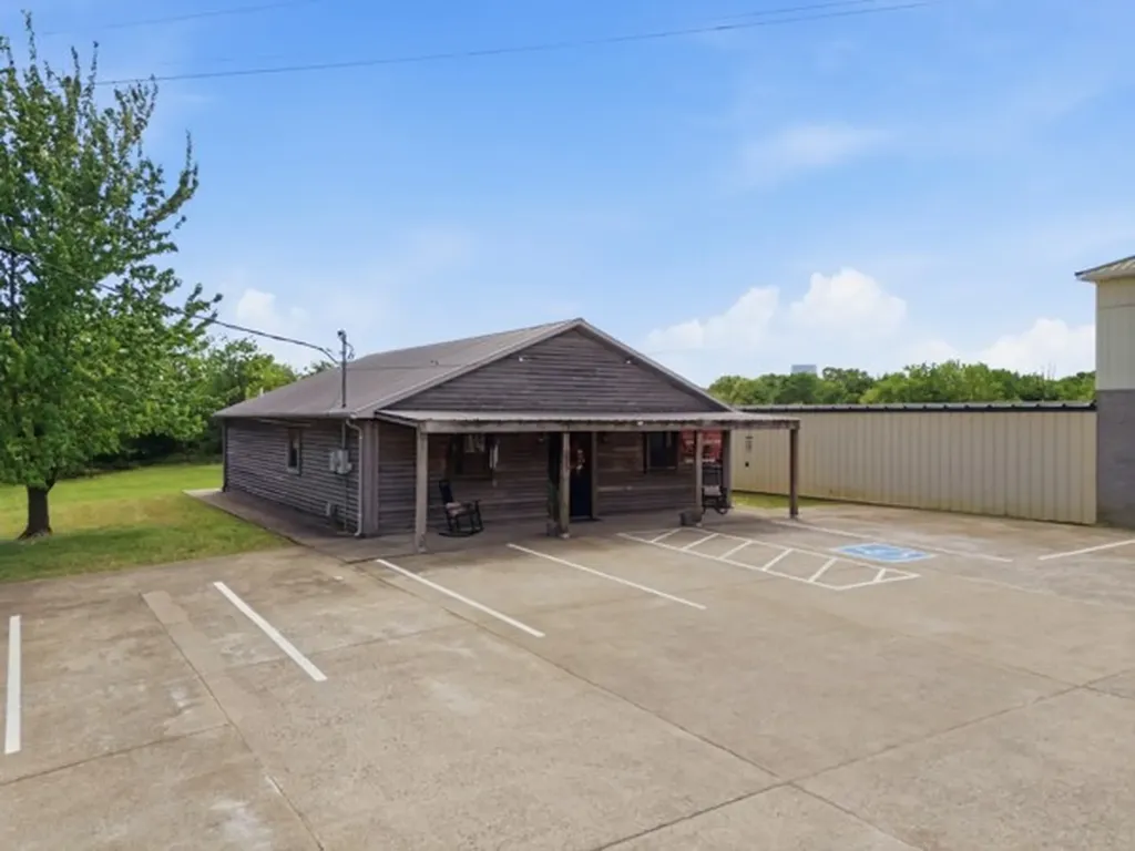 526 Dover Road Clarksville TN 37042