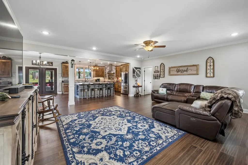 7 Shenandoah Circle Carthage TN 37030