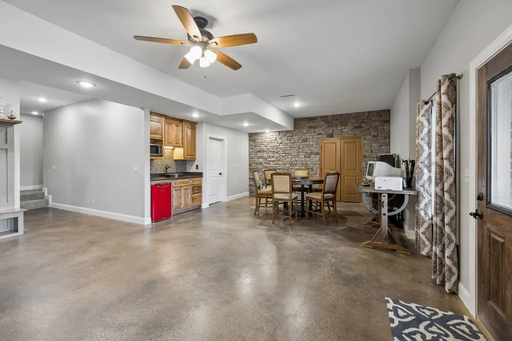 7 Shenandoah Circle Carthage TN 37030