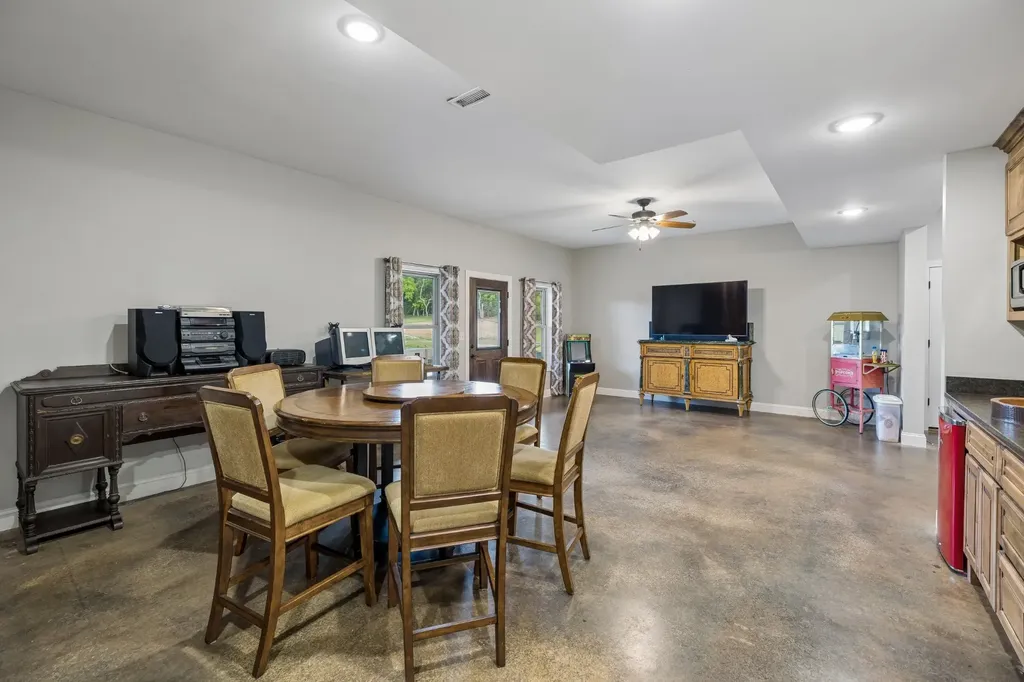 7 Shenandoah Circle Carthage TN 37030