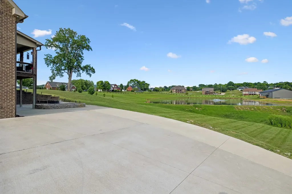 7 Shenandoah Circle Carthage TN 37030