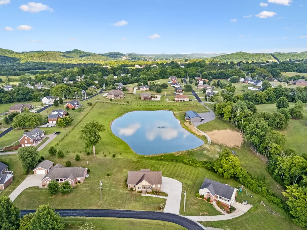7 Shenandoah Circle Carthage TN 37030