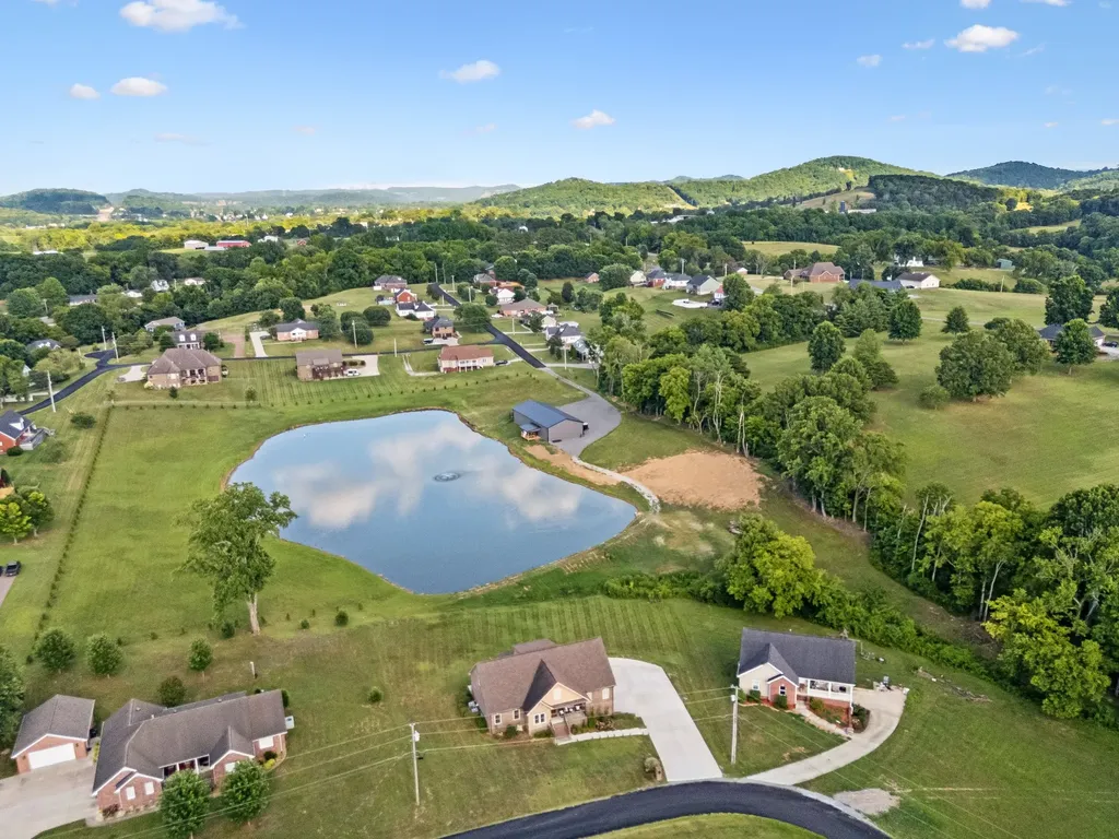 7 Shenandoah Circle Carthage TN 37030