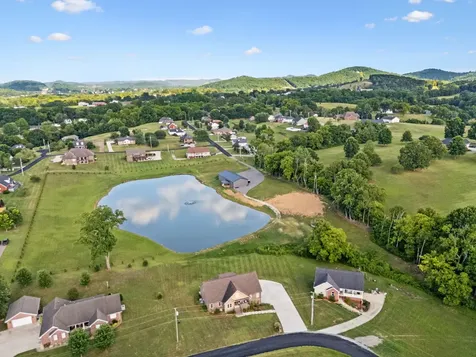 7 Shenandoah Circle Carthage TN 37030