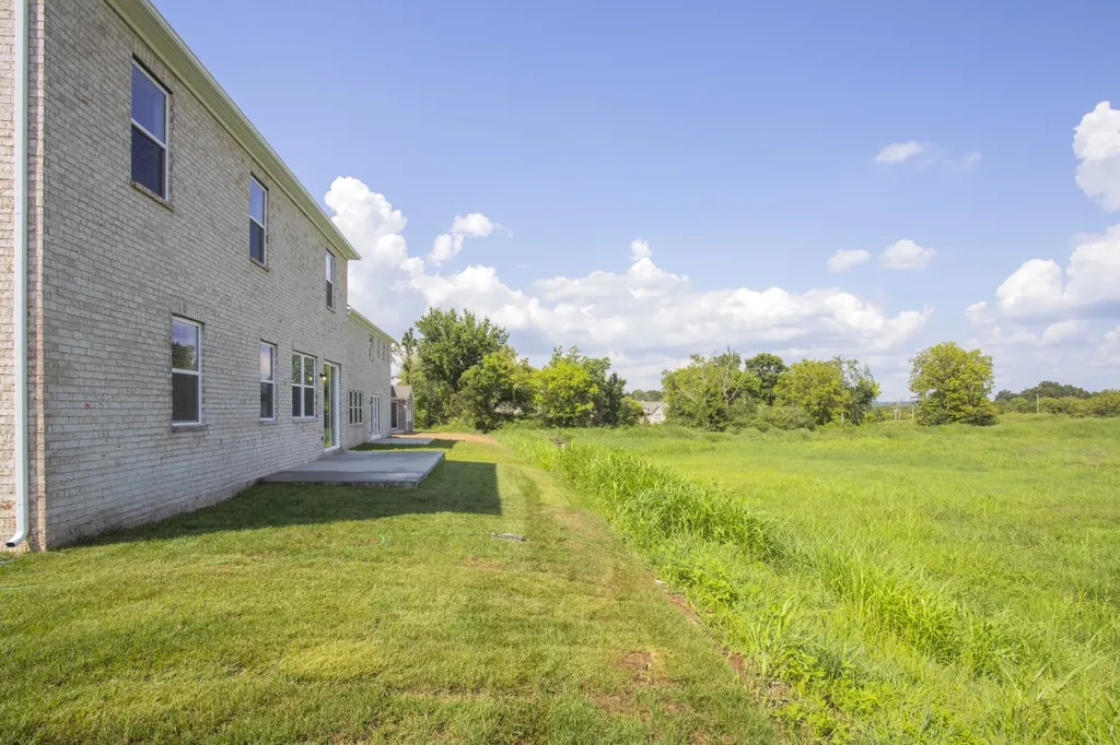 406 Downs Lane Mount Juliet TN 37122