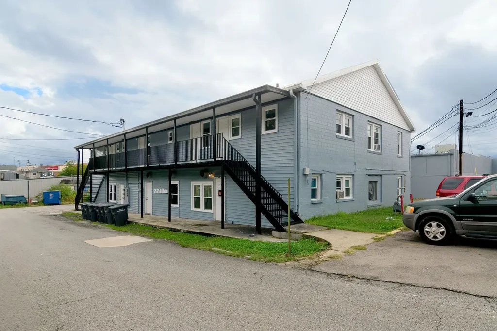 206 Edison St, W Fayetteville TN 37334