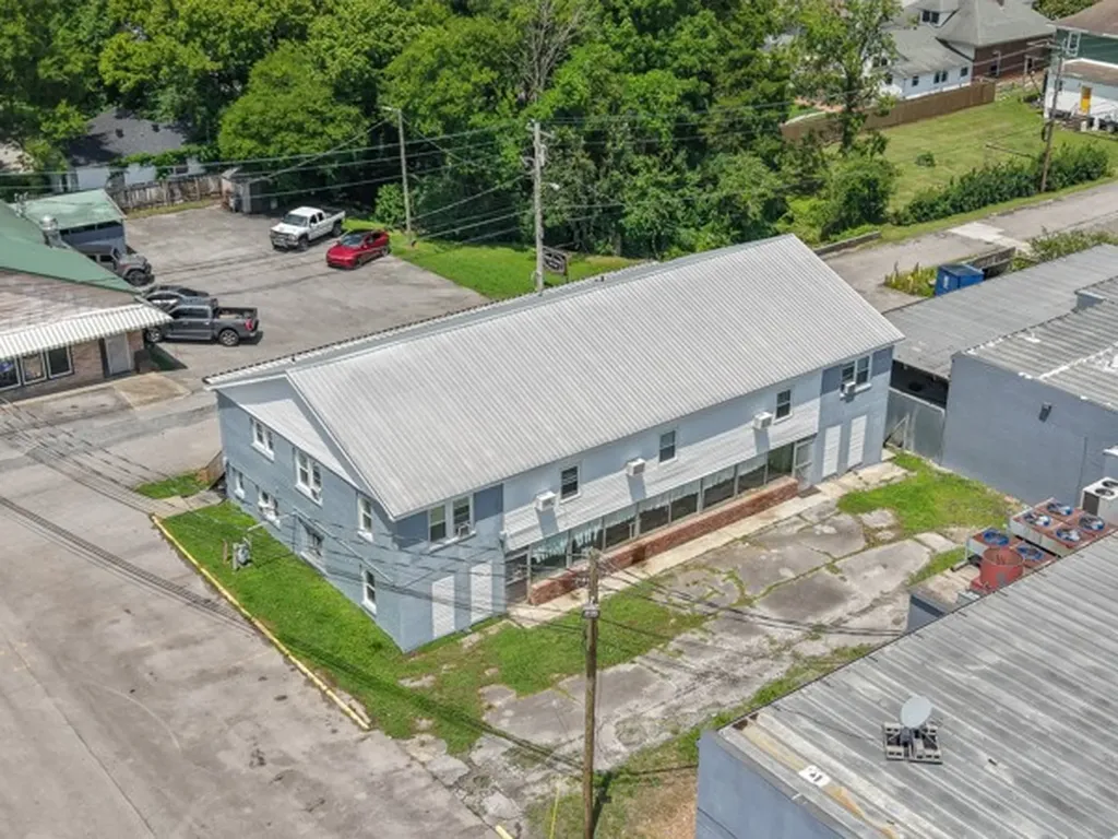 206 Edison St, W Fayetteville TN 37334