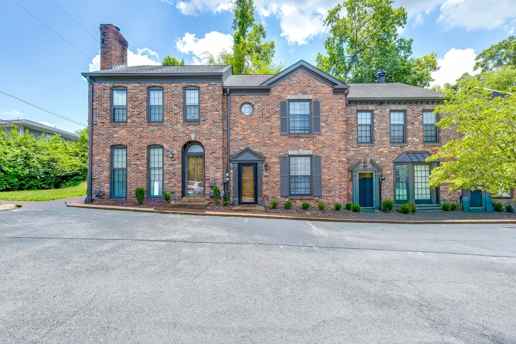 2018 Stokes Lane Nashville TN 37215
