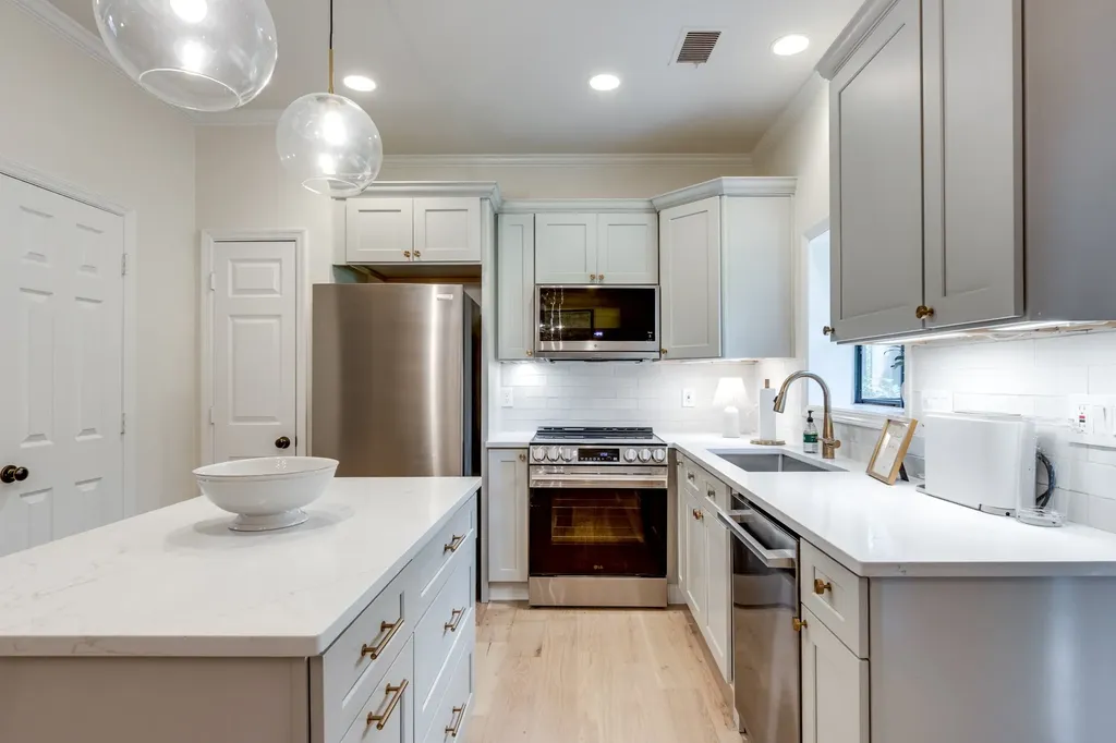 2018 Stokes Lane Nashville TN 37215