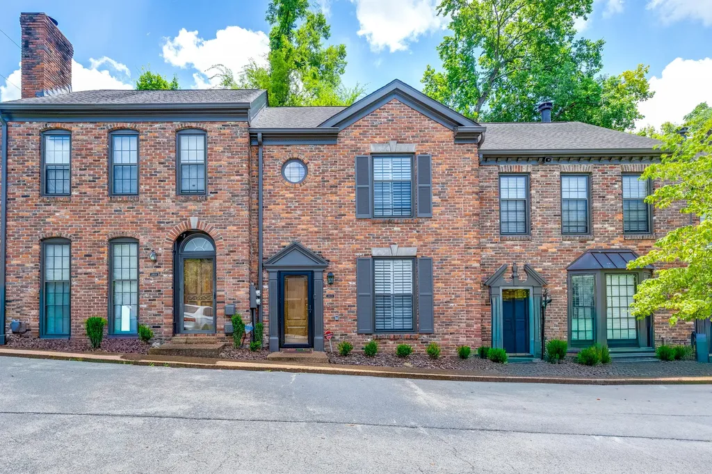 2018 Stokes Lane Nashville TN 37215