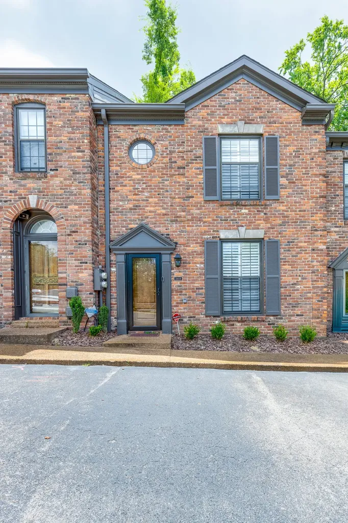 2018 Stokes Lane Nashville TN 37215