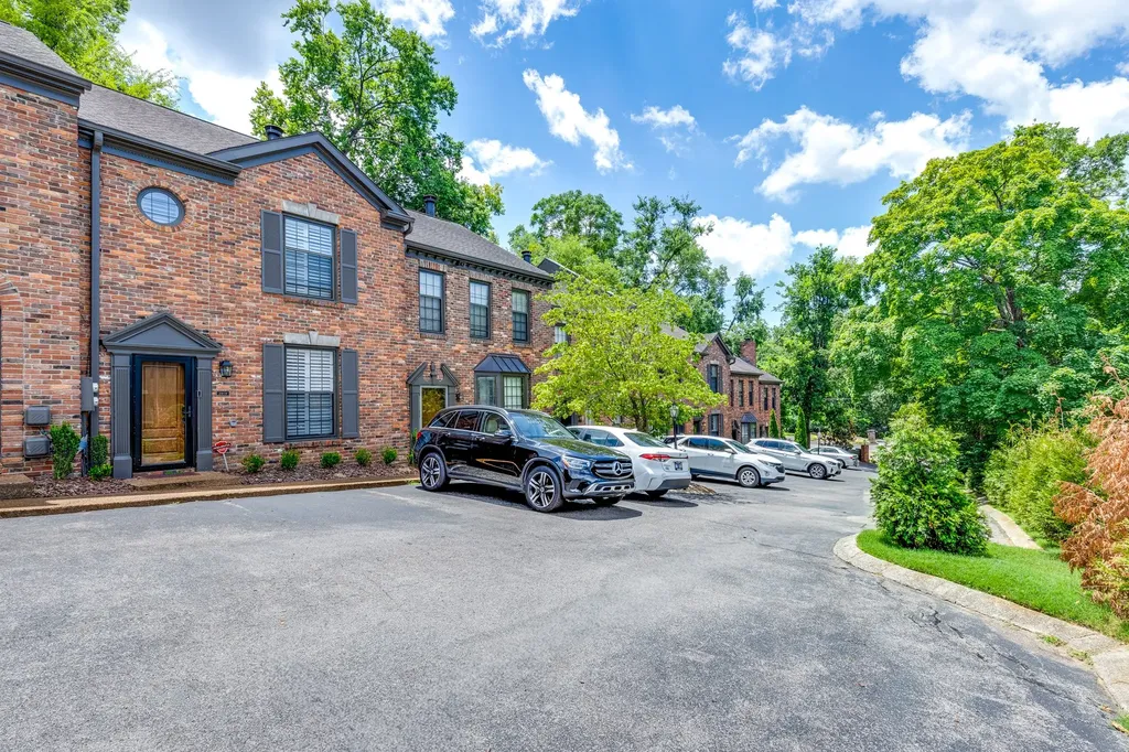 2018 Stokes Lane Nashville TN 37215
