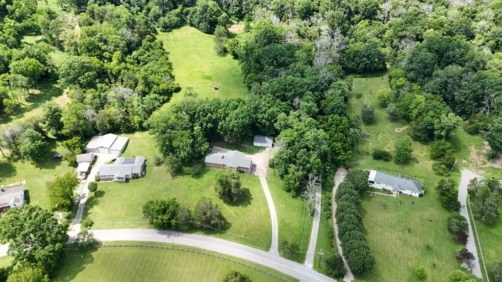 3325 Freeman Hollow Road Goodlettsville TN 37072