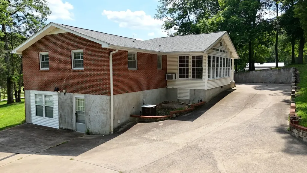 3325 Freeman Hollow Road Goodlettsville TN 37072