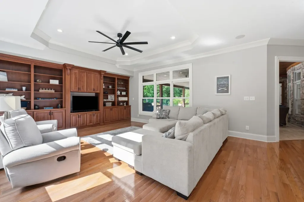 368 Chandler Drive Winchester TN 37398