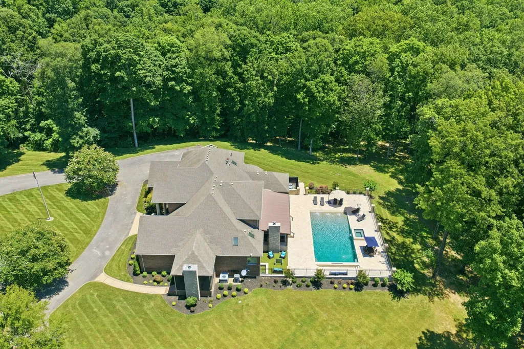 368 Chandler Drive Winchester TN 37398