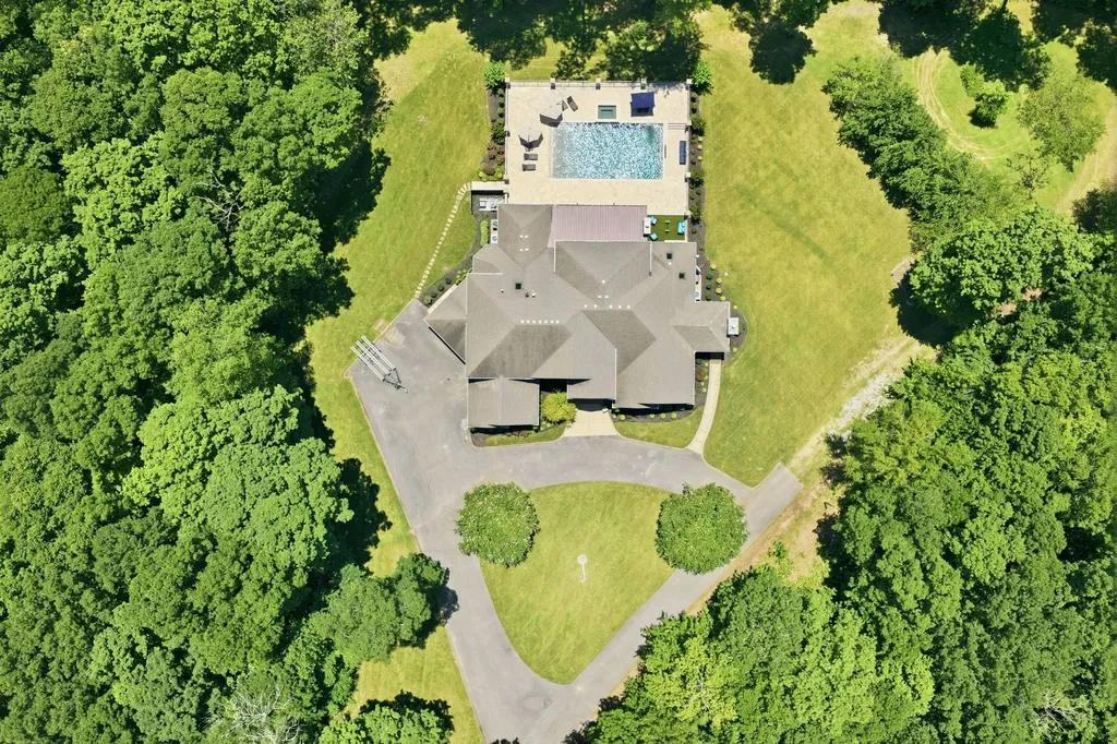 368 Chandler Drive Winchester TN 37398