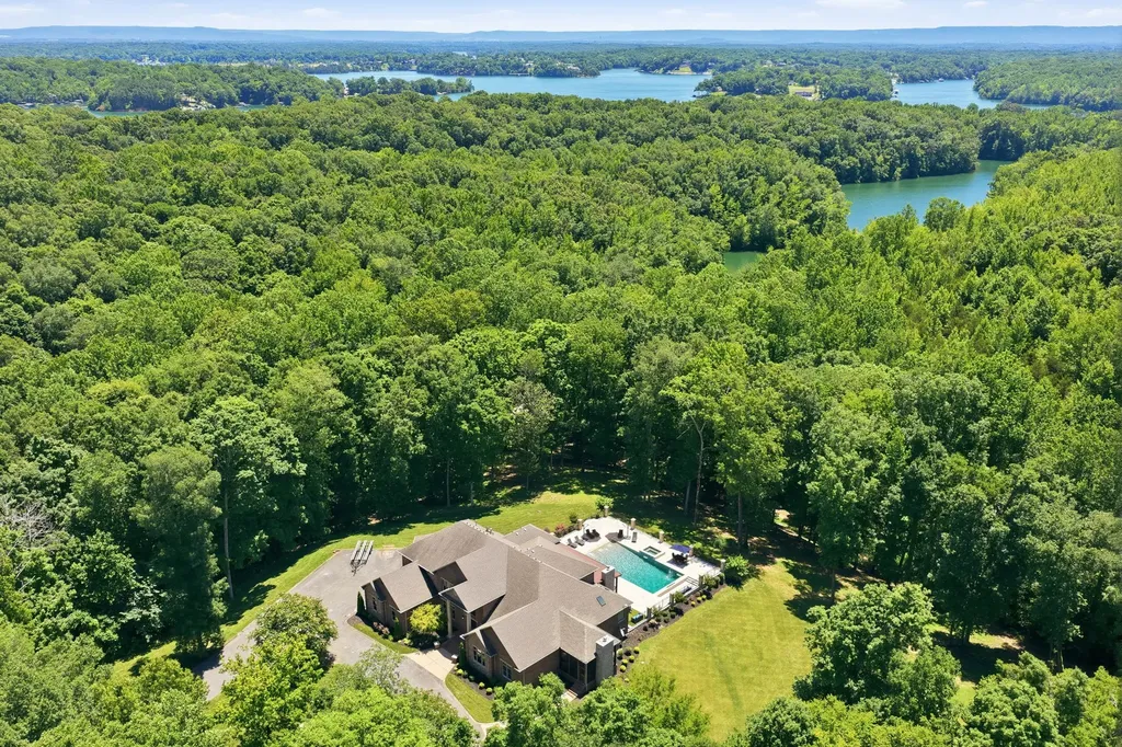 368 Chandler Drive Winchester TN 37398