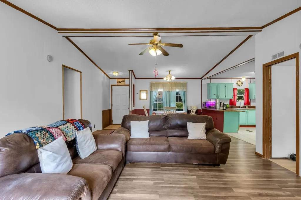 1234 John Lawson Road Mcminnville TN 37110