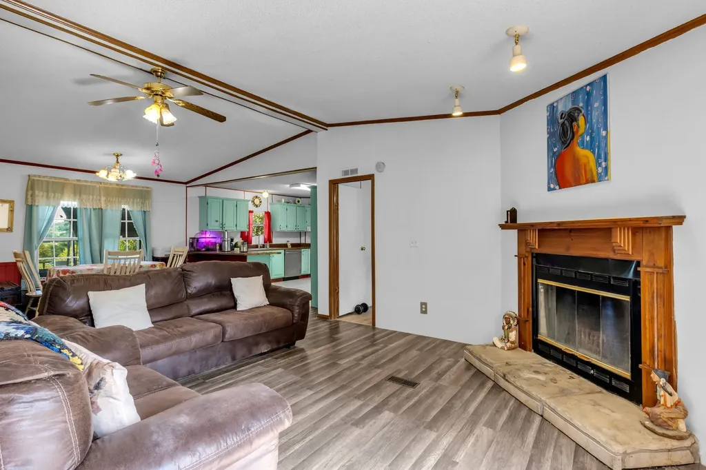 1234 John Lawson Road Mcminnville TN 37110