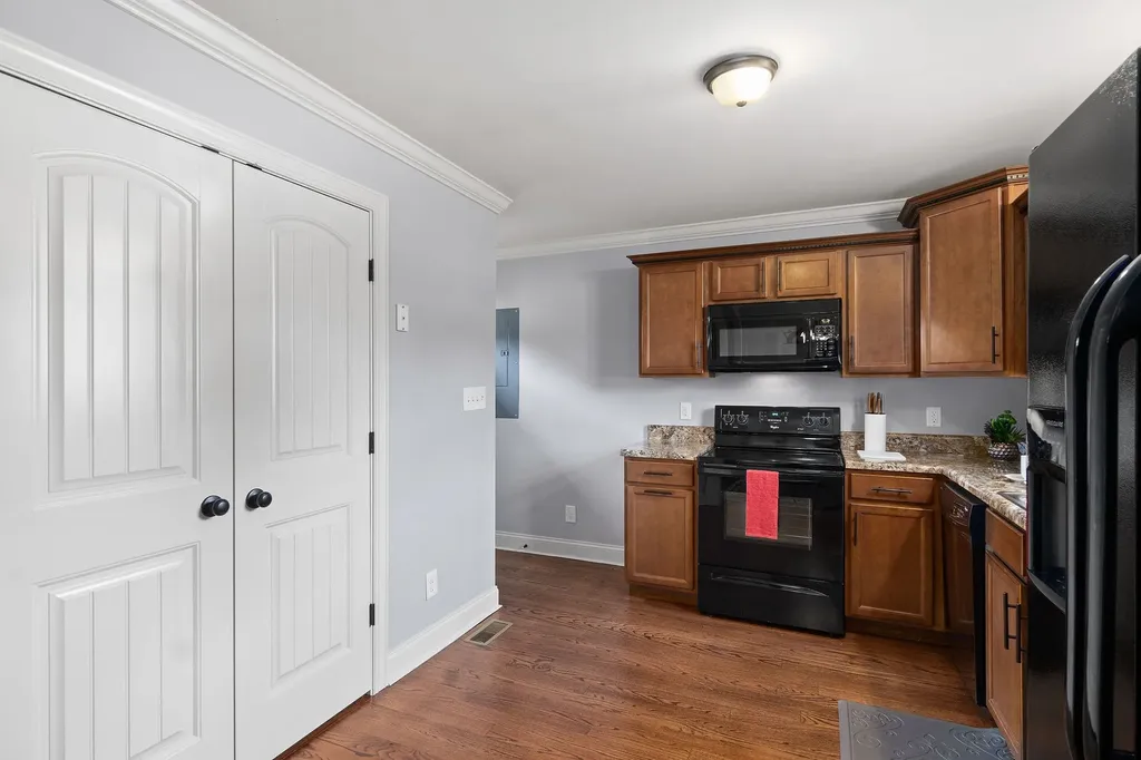 206 E Street Clarksville TN 37042