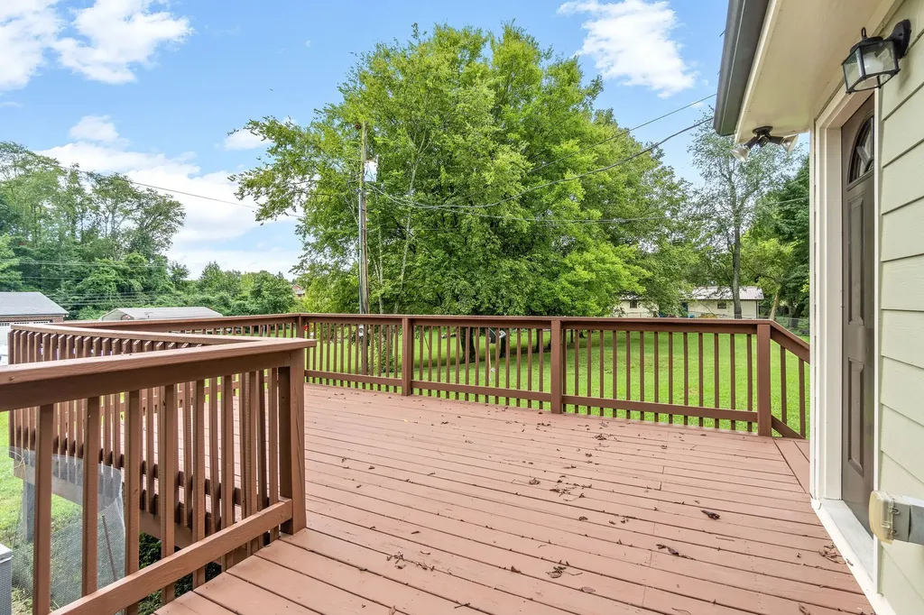 206 E Street Clarksville TN 37042