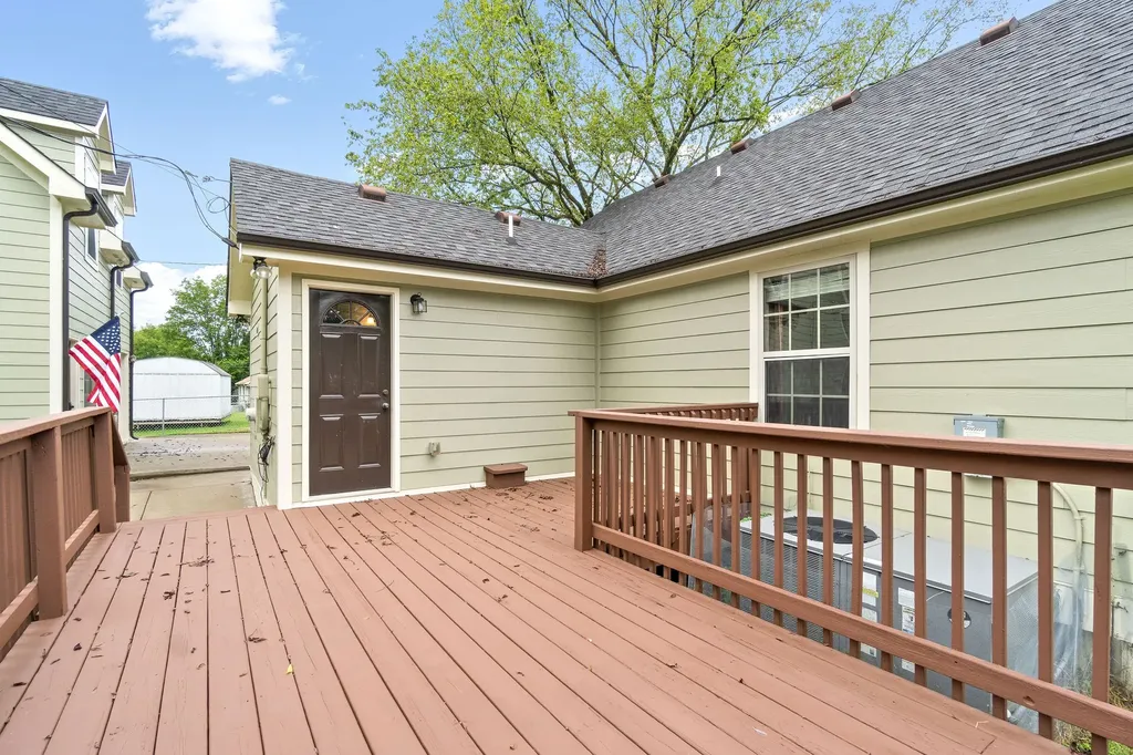206 E Street Clarksville TN 37042