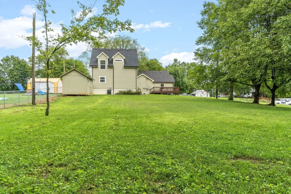 206 E Street Clarksville TN 37042