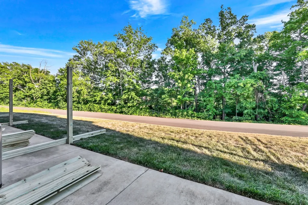 346 Front Ridge Circle Clarksville TN 37040