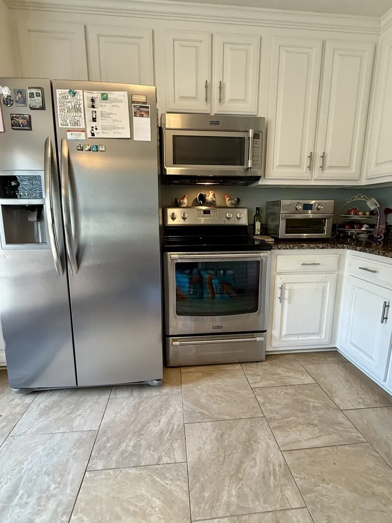 9126 Sawyer Brown Road Nashville TN 37221