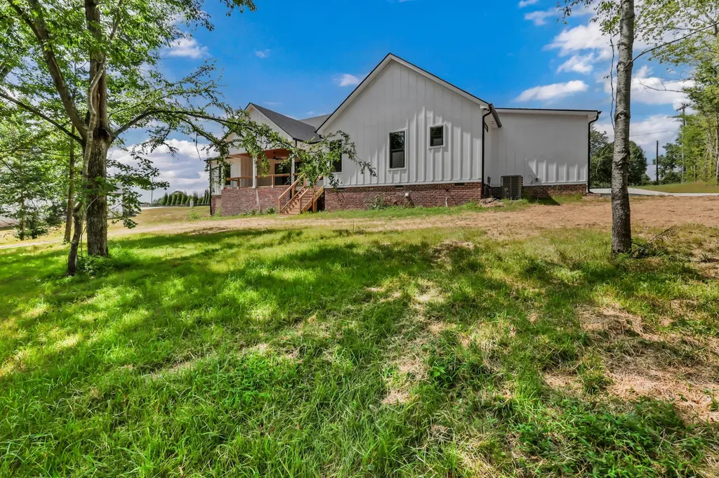 2660 Jarrell Ridge Road Clarksville TN 37043