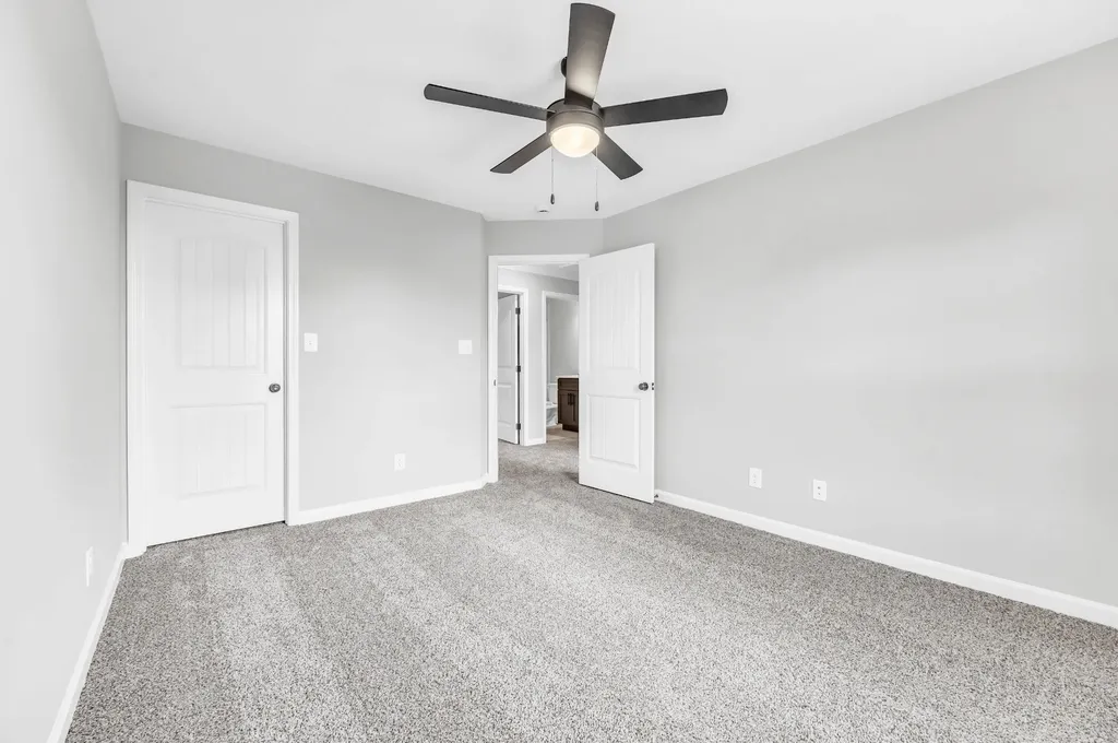 2530 Rafiki Drive Clarksville TN 37042