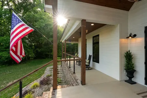 2133 Bear Creek Road Collinwood TN 38450