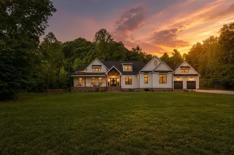 2133 Bear Creek Road Collinwood TN 38450