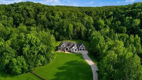 2133 Bear Creek Road Collinwood TN 38450