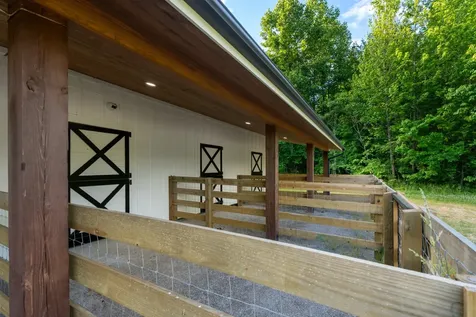 2133 Bear Creek Road Collinwood TN 38450
