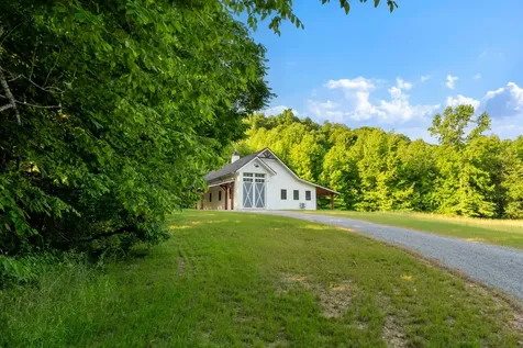 2133 Bear Creek Road Collinwood TN 38450